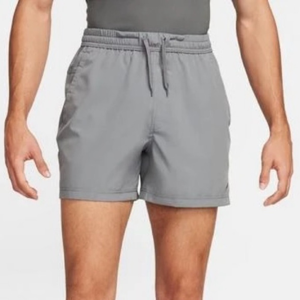 NWT Nike Form Dri-Fit Unlined Versatile Shorts~2XL~5”~Iron Gray~$45
